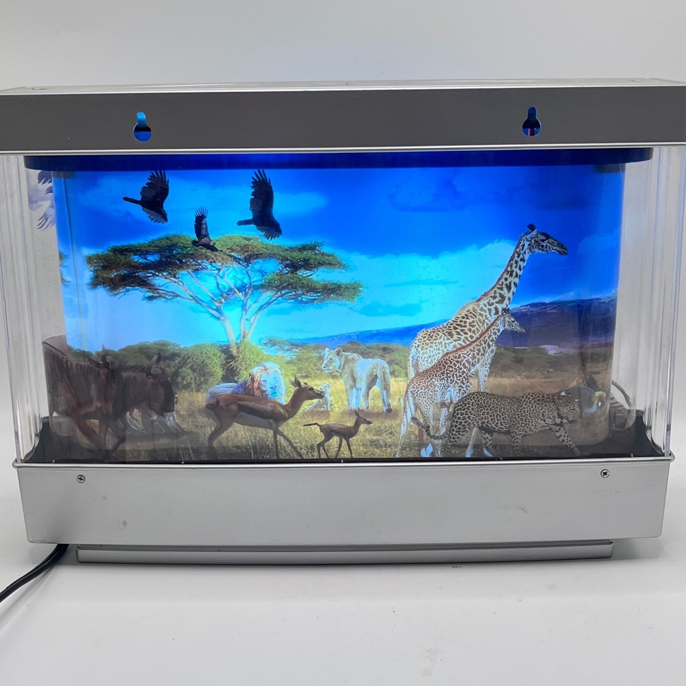 Discovery Kids Animated Safari Lamp Moving Animal Scene Night Light 1628626